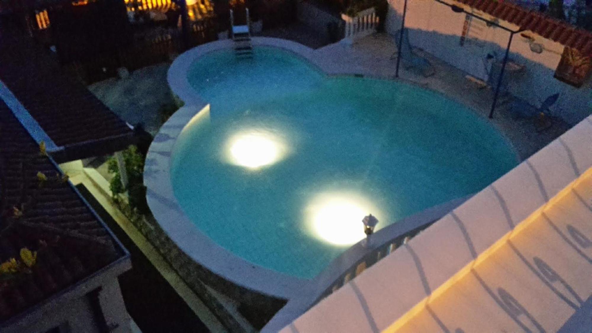 Villa Elit Dugi Rat Rom bilde